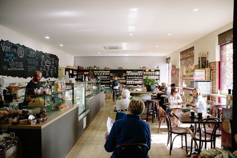 Vaughans Café & Deli - E Caravan Parks 0