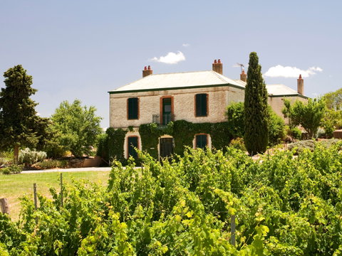 Clos Clare - E Caravan Parks 0