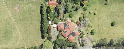 Linton Gardens - E Caravan Parks 0