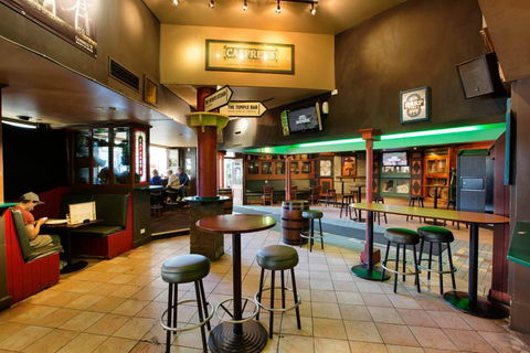 O'Malley's Irish Bar - Mooloolaba - E Caravan Parks 0