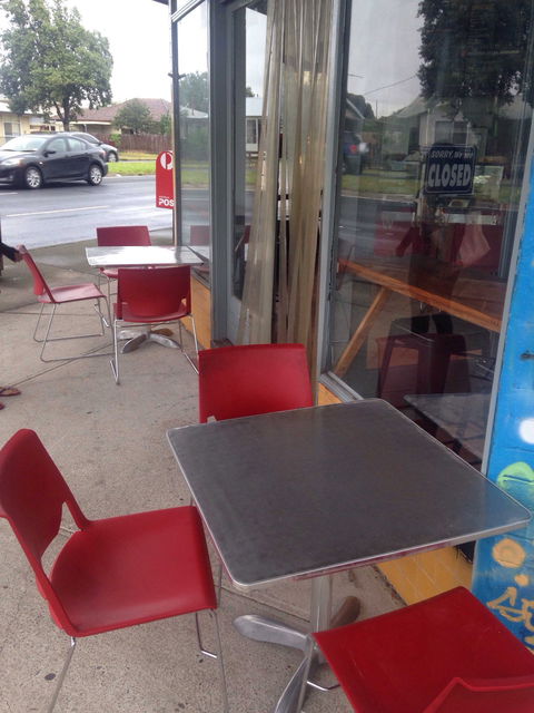 Braybrook Lunchroom - E Caravan Parks 0