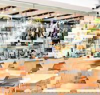 Portrait Cafe - E Caravan Parks