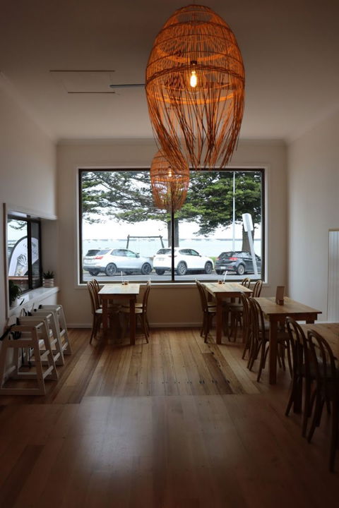Tide Espresso Bar  - E Caravan Parks 0