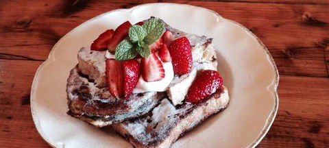 The Governor's Cafe - E Caravan Parks 0