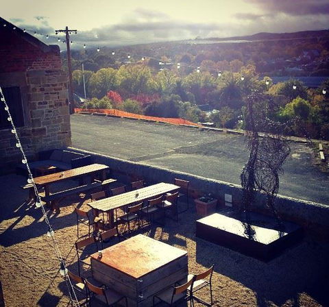 The Governor's Cafe - E Caravan Parks 10