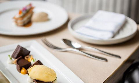 Sticky Fingers Pizzeria - E Caravan Parks 3