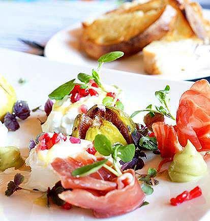 Lush Coffee Lounge - E Caravan Parks 11