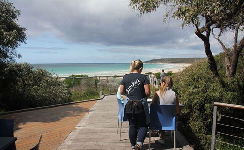 Lush Coffee Lounge - E Caravan Parks 17