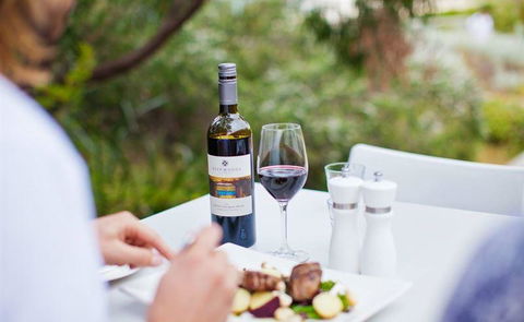 Lush Coffee Lounge - E Caravan Parks 1