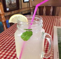 Rollonin Cafe - E Caravan Parks