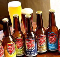 Ken's Humble Pie Shop - E Caravan Parks