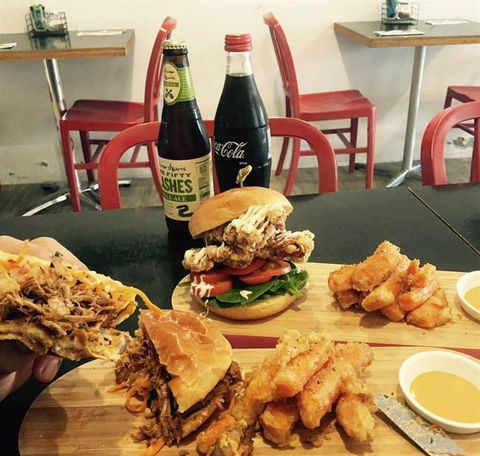 Jacaranda Coffee Lane - E Caravan Parks 4