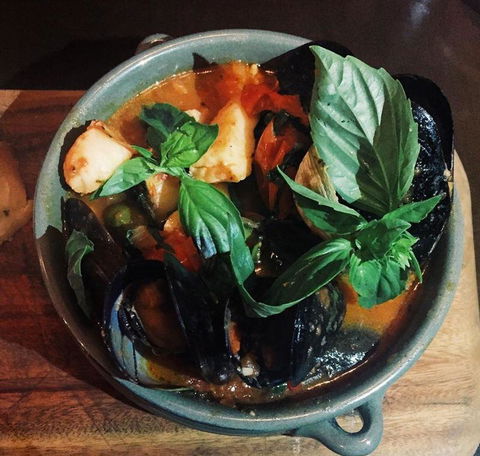 All' Antica Italian Restaurant & Pizzeria - E Caravan Parks 11