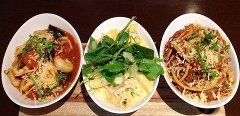 All' Antica Italian Restaurant & Pizzeria - E Caravan Parks 14