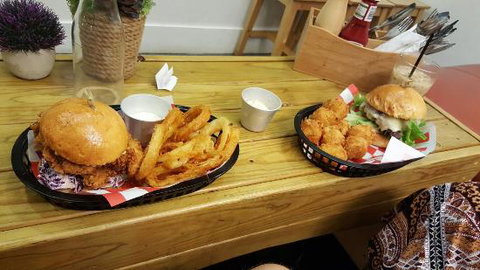 The Two Professors - E Caravan Parks 0