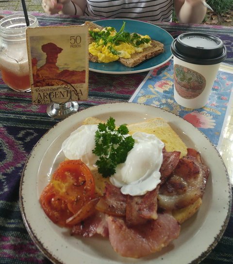 Ebb And Flow Cafe - E Caravan Parks 4