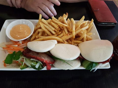 Lazy Susan’s - E Caravan Parks 0