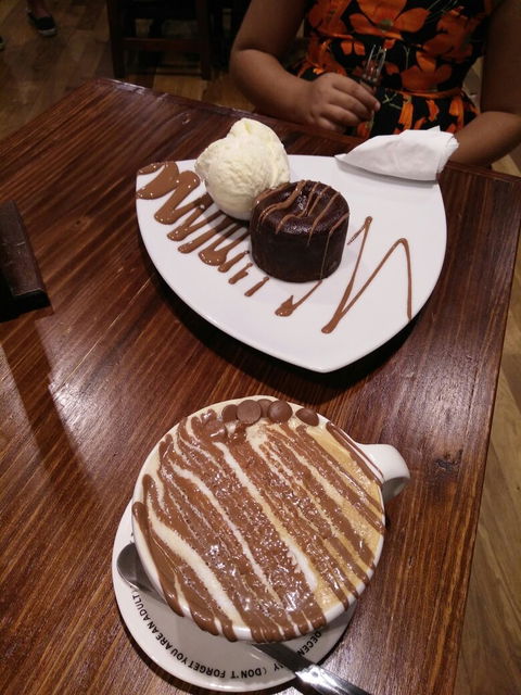 Max Brenner - E Caravan Parks 3