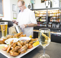 Capricorn Motel  Conference Centre - E Caravan Parks