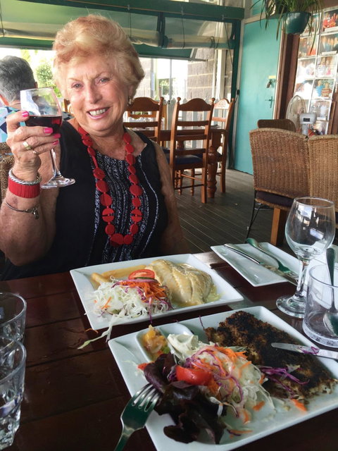 Portside Seafood Restaurant - E Caravan Parks 6