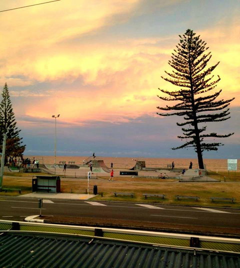 The Alex Bar & Grill - E Caravan Parks 3
