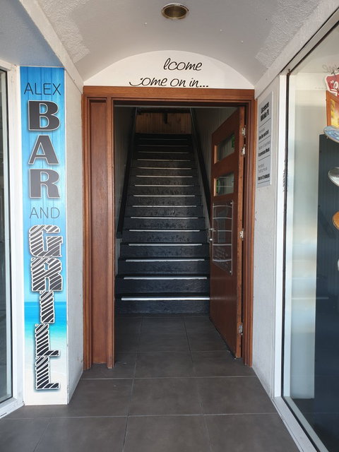 The Alex Bar & Grill - E Caravan Parks 4