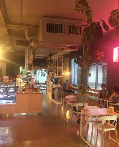 Besser Kitchen & Brew Bar - E Caravan Parks 9