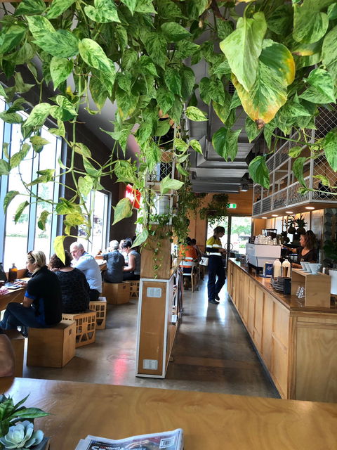 Besser Kitchen & Brew Bar - E Caravan Parks 8