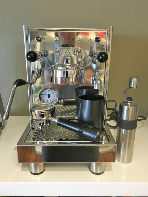 Mad About Coffee And Tea - E Caravan Parks 4