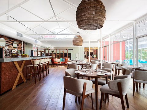 Mangata Bistro & Bar - E Caravan Parks 0