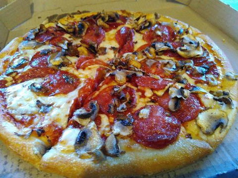 Domino's Pizza - E Caravan Parks 0