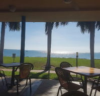 La Beach - E Caravan Parks