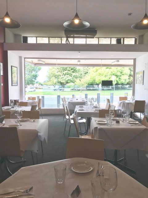 SKs Indian Restaurant - E Caravan Parks 5