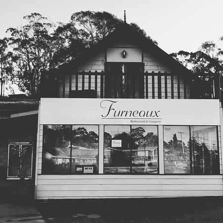 Furneaux Restaurant & Comptoir - E Caravan Parks 0