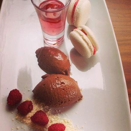 Hellyers Restaurant - E Caravan Parks 0