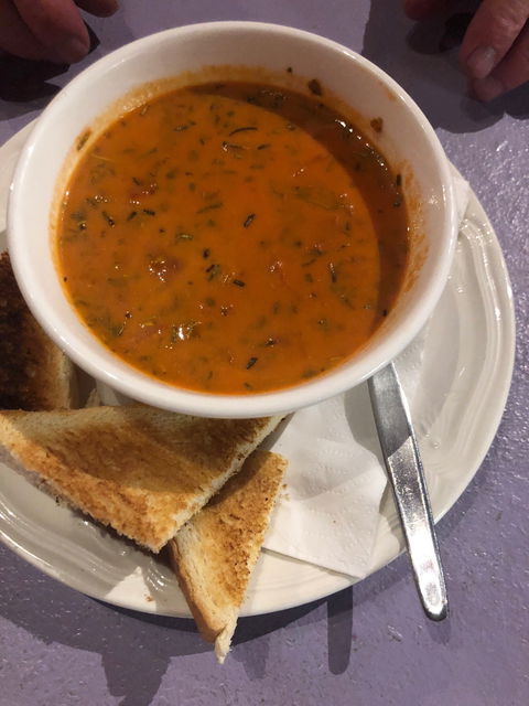 Kings Cuisine - E Caravan Parks 9