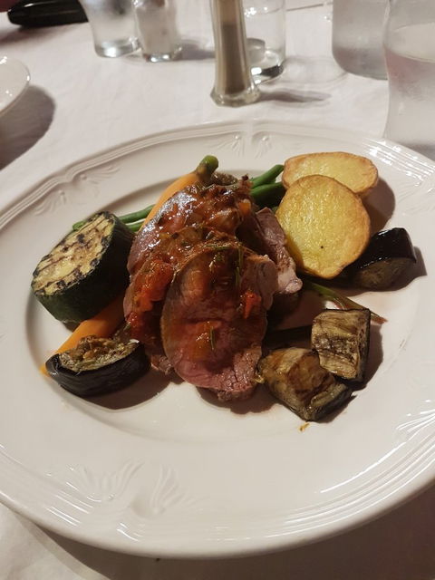 Kings Cuisine - E Caravan Parks 6