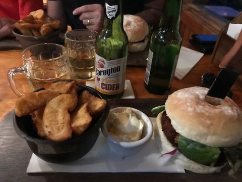 Peppers Cradle Mountain Lodge Tavern Bar & Bistro - E Caravan Parks 0