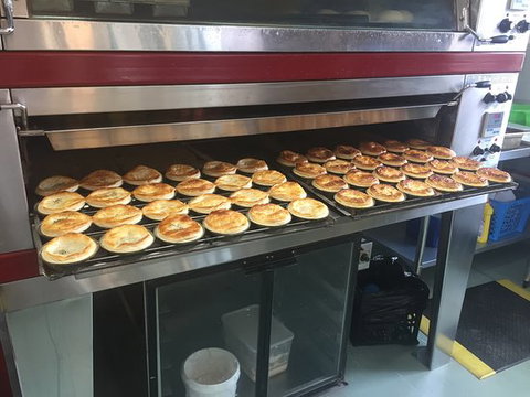 Three Islands Bakehouse - E Caravan Parks 0