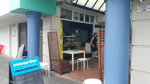 The Ducks Nuts Restaurant - E Caravan Parks 0