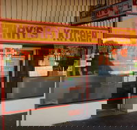 Henry's Kitchen Chinese Restaurant - E Caravan Parks