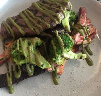 Syd  Phyllis - E Caravan Parks