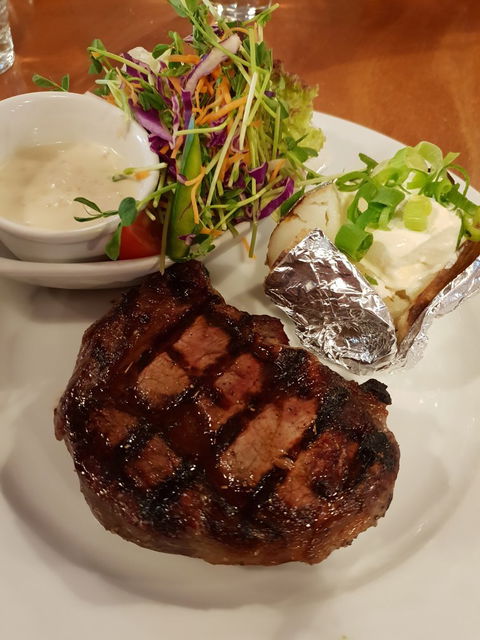 Rustlers Steakhouse And Grill - E Caravan Parks 7