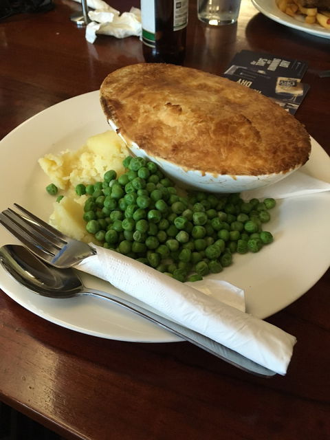 Trafalgars Hotel - E Caravan Parks 11