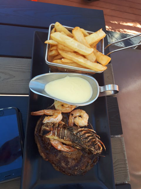 Onyx On Sharpe - E Caravan Parks 1