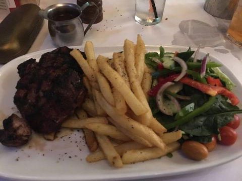 The Steak Shack - E Caravan Parks 0