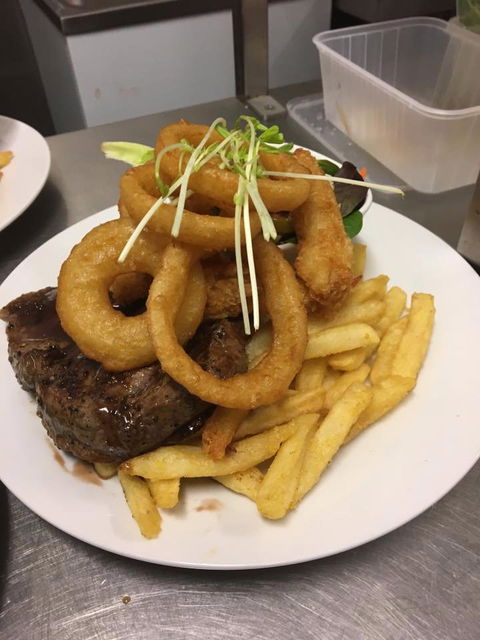 Sand Bar Cafe - E Caravan Parks 4