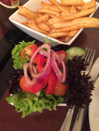 District Hotel - E Caravan Parks 0