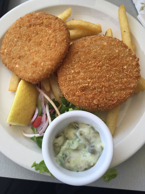 Hotel Eyre - E Caravan Parks 1