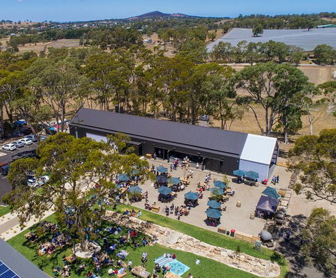 Lot 100 - E Caravan Parks 0